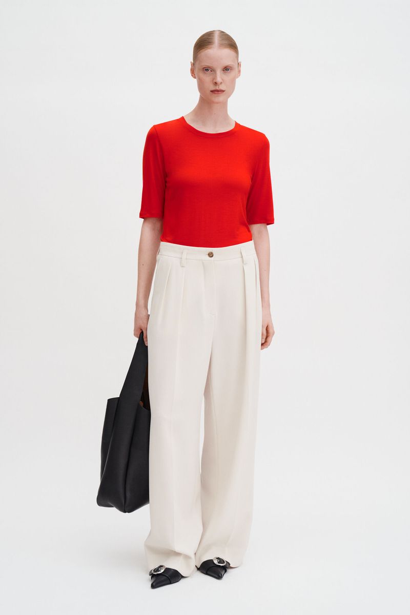 ELENA TEE Bright Red