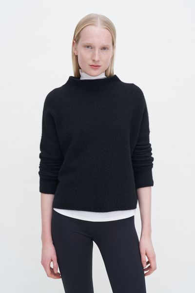 Hovedbilde MIKA YAK FUNNELNECK SWEATER Black